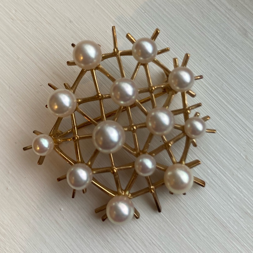 Vintage Faux Pearl and Gold Brooch